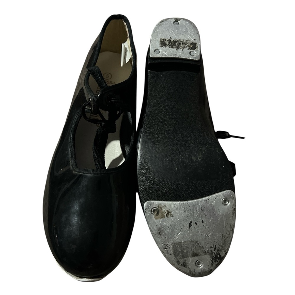 Classic Black Tap Shoes with Lace-Up Design